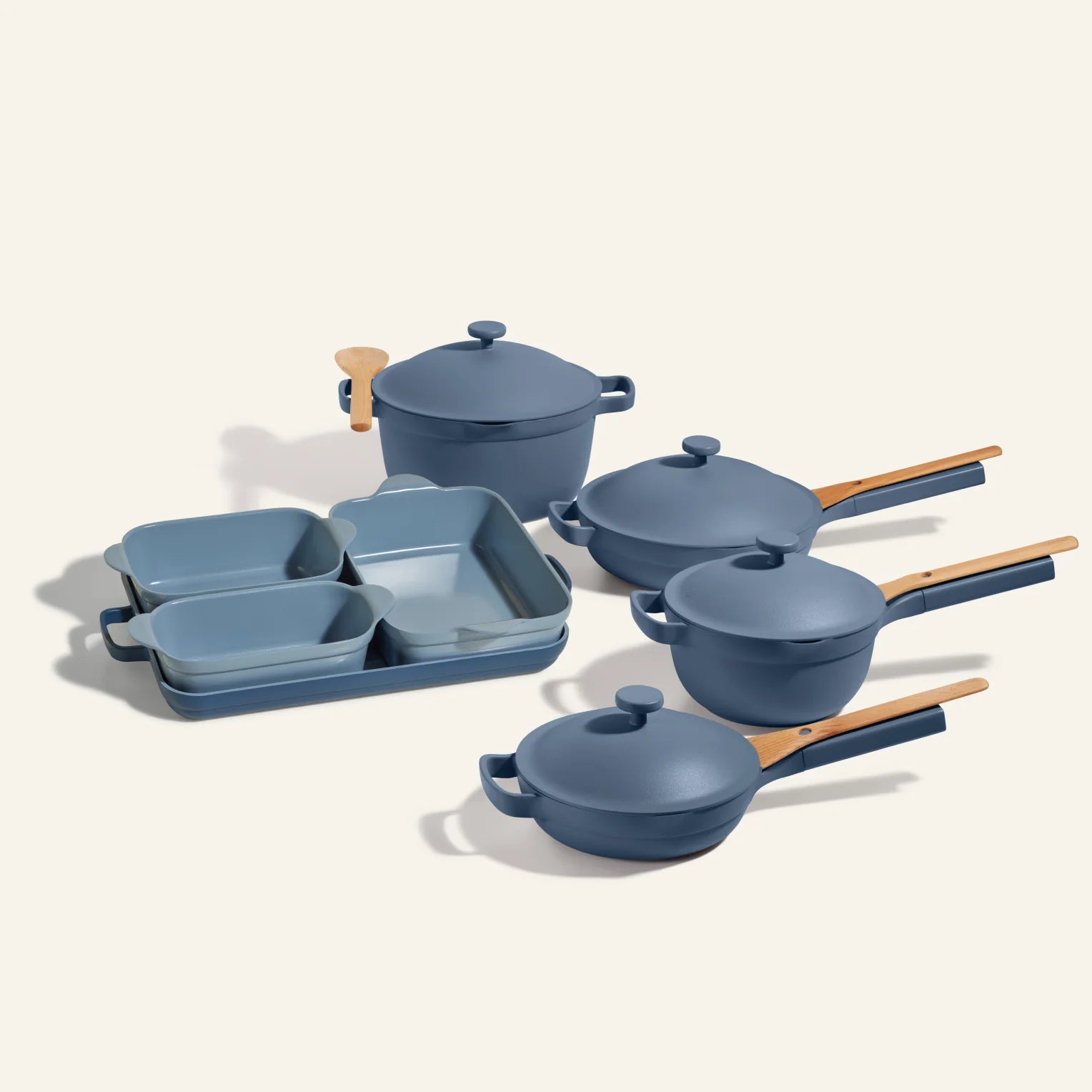 Alternative view of Cookware + Bakeware Set